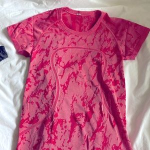 Lululemon Swiftly tech short sleeve shirt